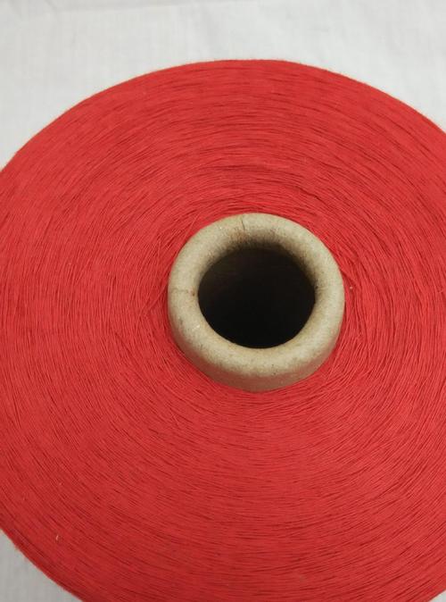 20支单股红色化纤涤纶纱 涤纶短纤纱大化纱 无接头有色化纤纱